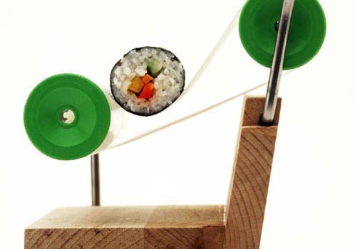 automatic-sushi-rolling-gadget