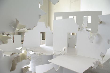 installation-art-white-room-interior