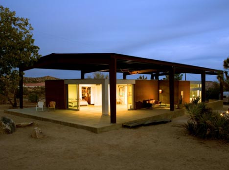 desert modern green home