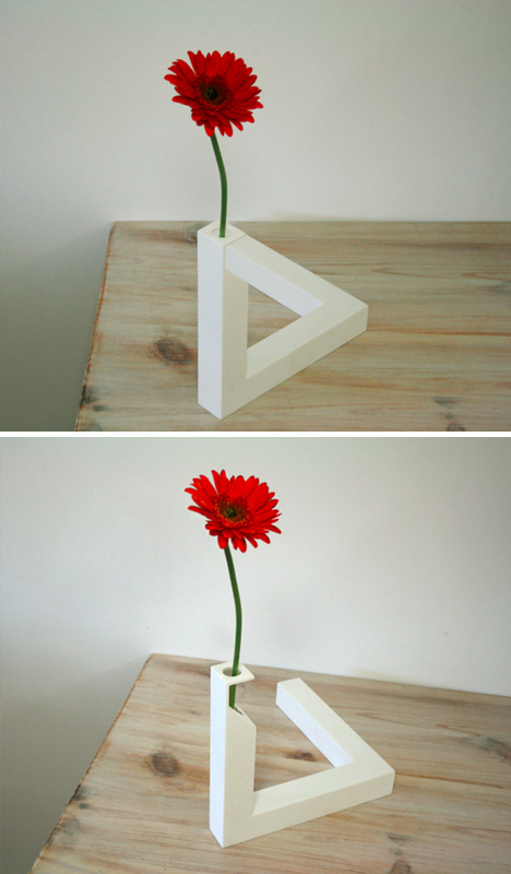 optical trick vase