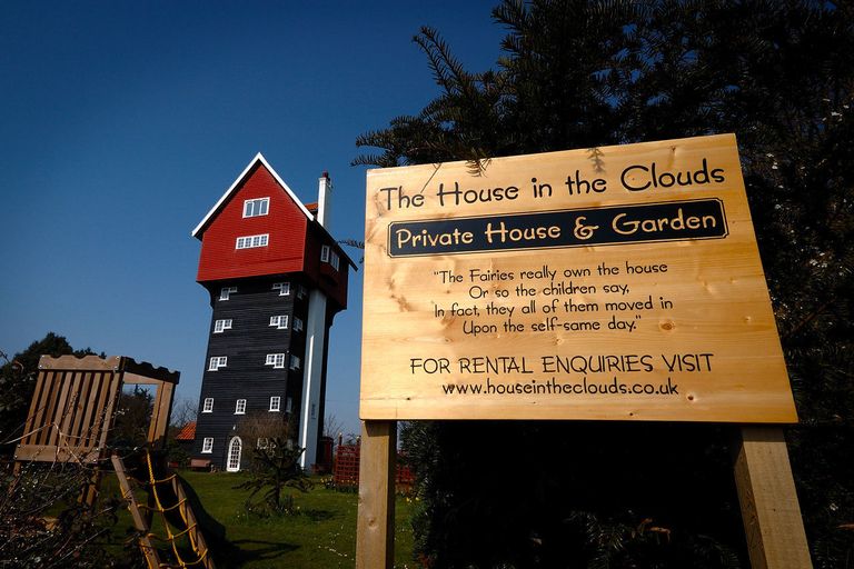 House in the Clouds sign