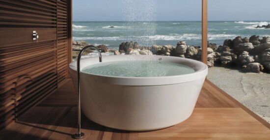 GOS 180 free standing tub outdoor