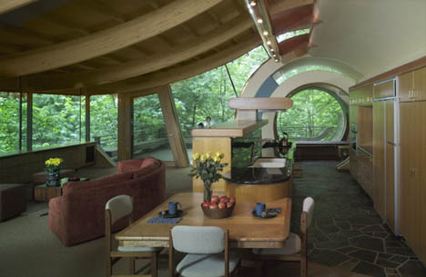 Lofted Forest Home: Organic Curves & Natural Materials 
