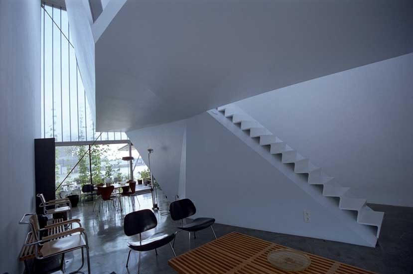 Monolab Body House urban townhouse minimalist stairs