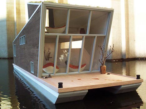 Modern Houseboat Design for Sea-Worthy Luxury Living 