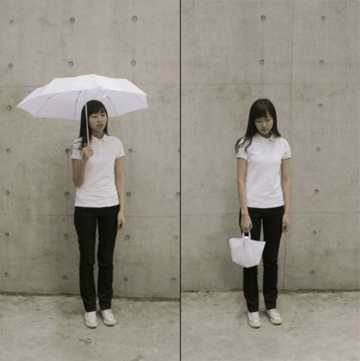 Inside-out umbrella design transforms into handbag