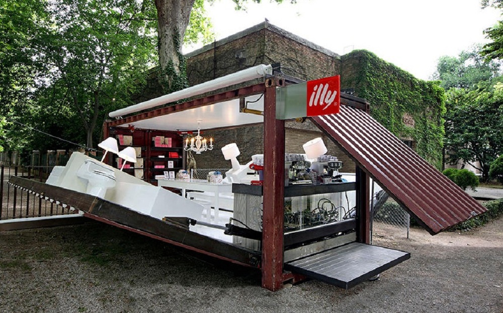 Illy shipping container house unfolding