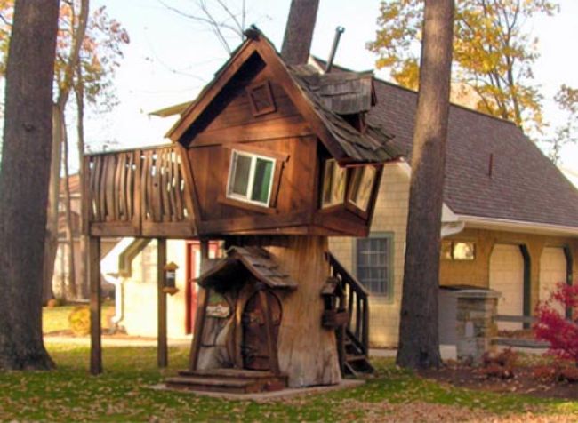 tree-house-postmodern-humor