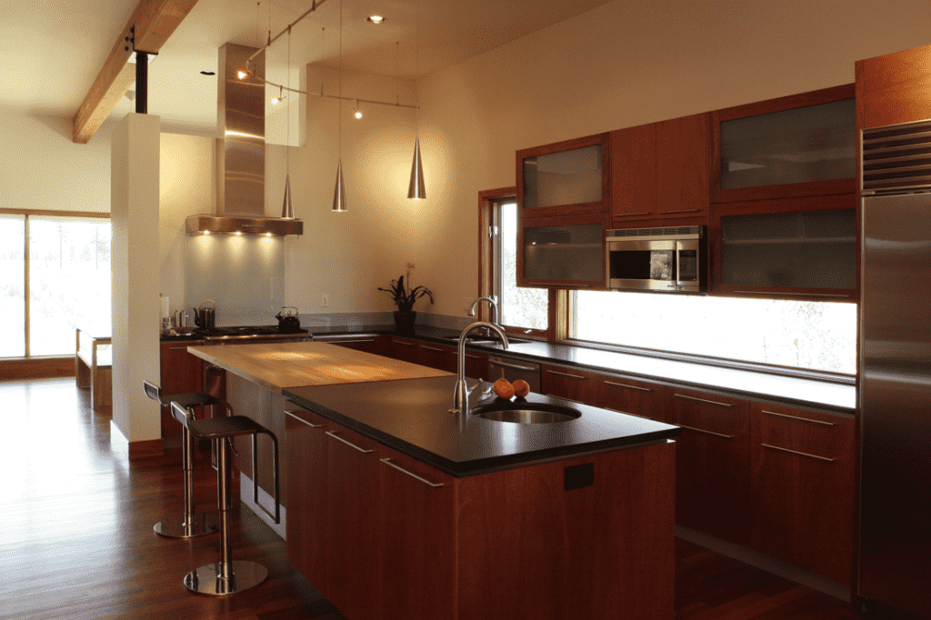 Pique rammed earth home kitchen