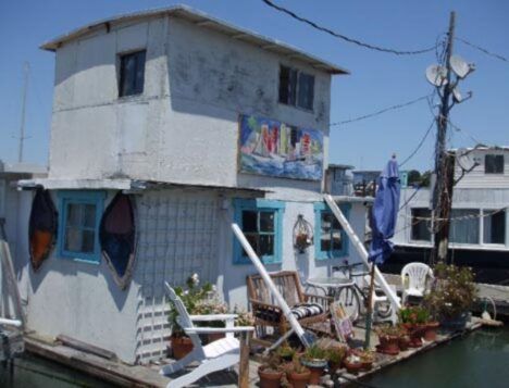 floating-houseboat-homes