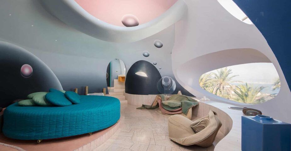Pierre Cardin Bubble Palace bedroom