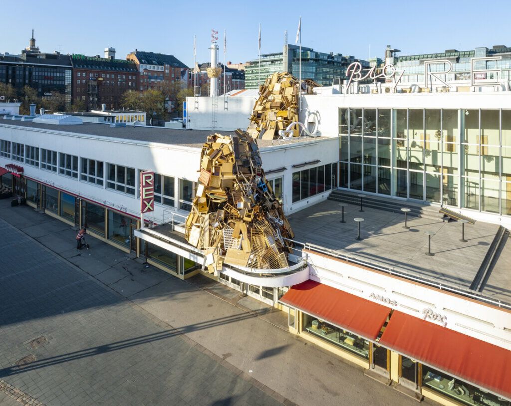 Tadashi Kawamata upcycled wood sculpture The Nest Helsinki