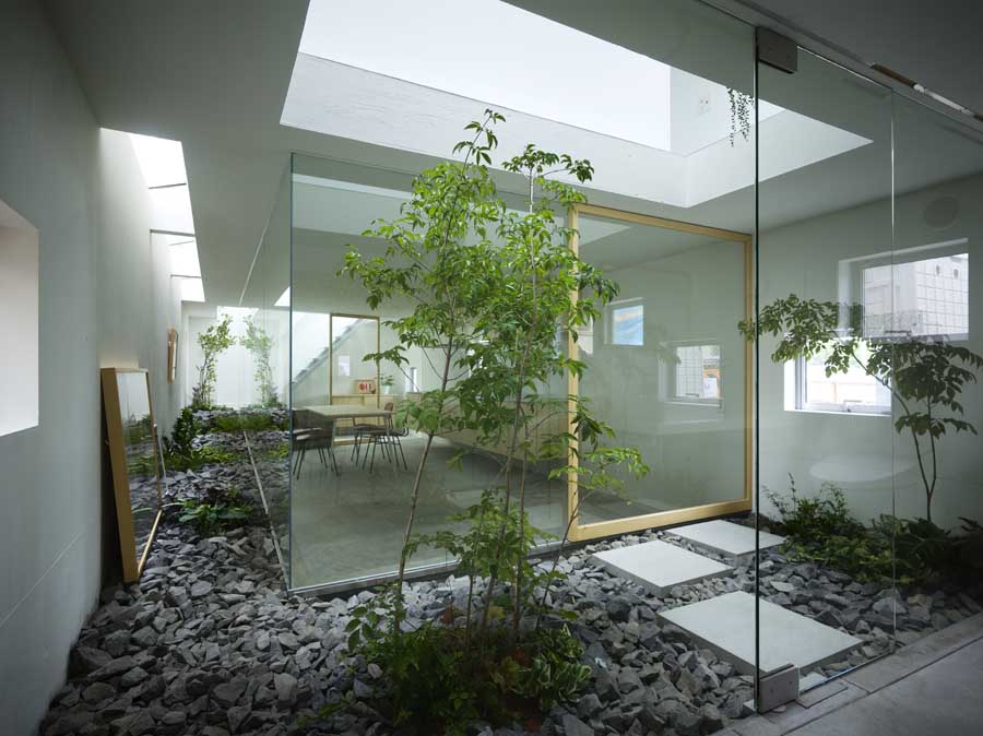 Japanese Home with Modern Atrium Courtyard