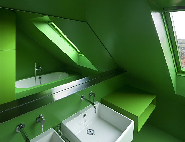 Malvazinsky Penthouse green bathroom
