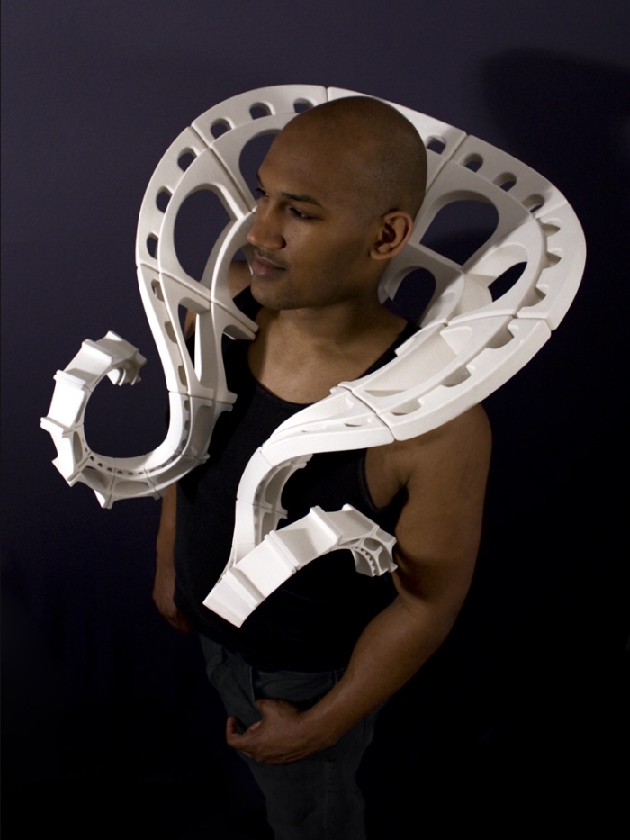3D-printed jewelry by Joshua DeMonte - aqueduct collar