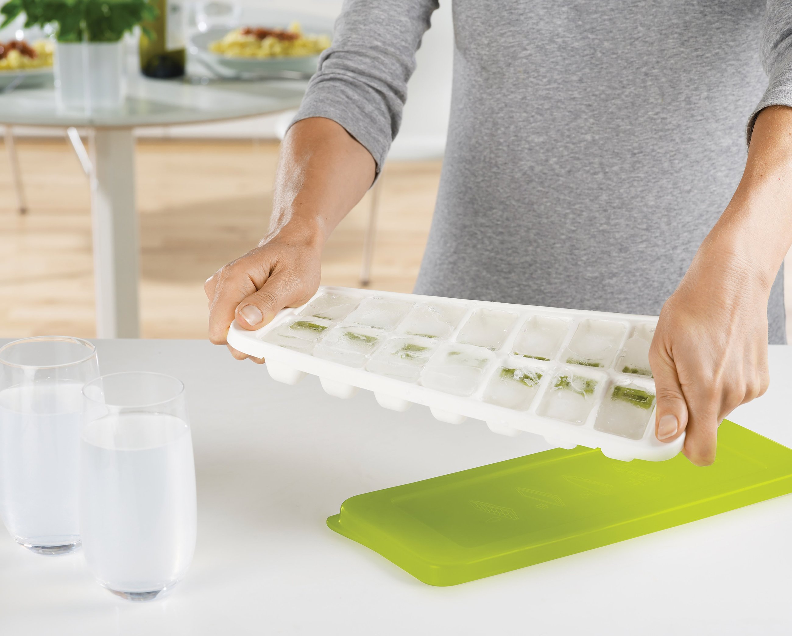 Easy-Release Ice Cube Tray Review: Worth the Hype? - Freakin' Reviews