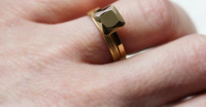 Precious metals gold ring