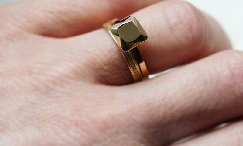 Precious metals gold ring