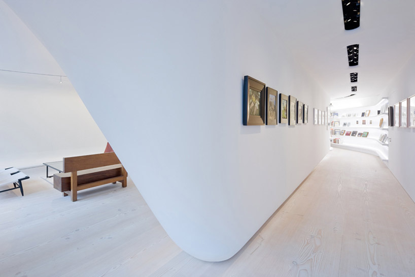 UNStudio Collector's Loft curving walls