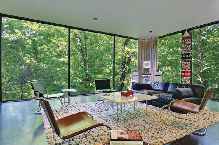 Ferris Bueller house living room