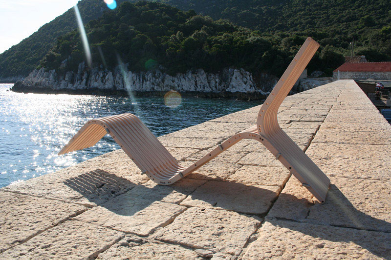 boomerang chair