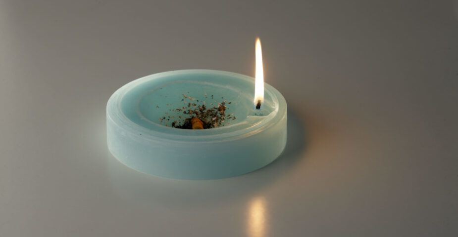 Ash tray candle odor