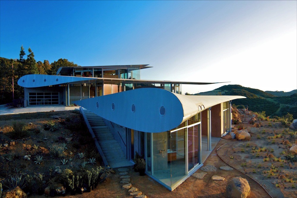 Recycled 747 Wing House desert