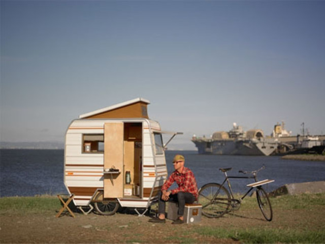 Tiny bike camper trailer