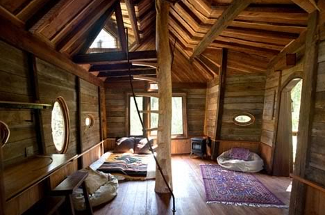 Log Loft: Picturesque Tree House for Kids & Adults Alike | Designs