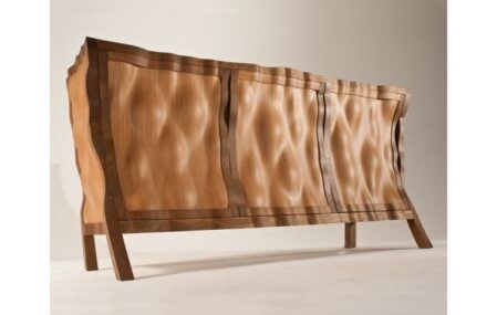 Volumptuous sideboard side view