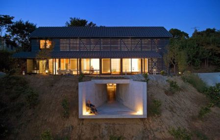 Modern Japanese Barn Home