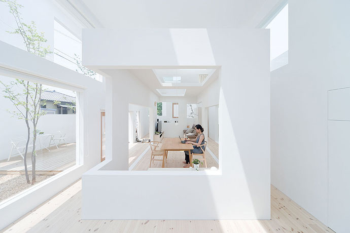 House N Sou Fujimoto white room