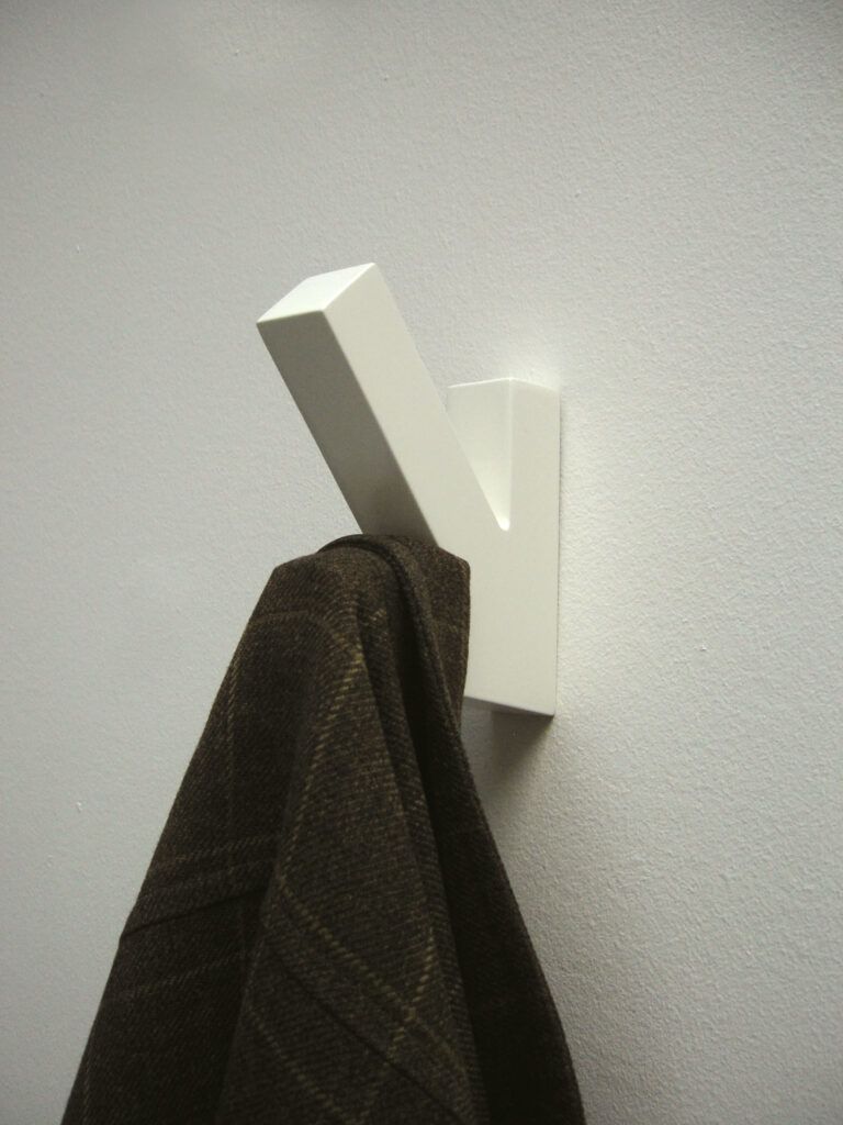 Arrow wall-mounted coat hook Richard Shed white