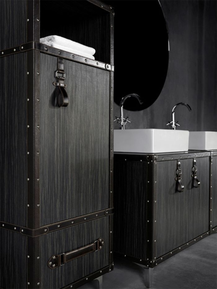 High end bathrooms with luggage theme details