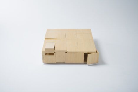 Kai table compartments