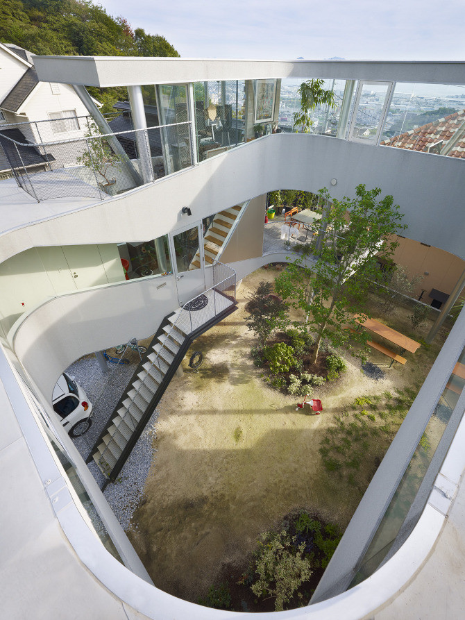 Spiral home in Japan courtyard