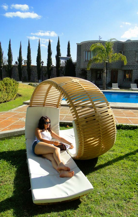 Looping Lounge Chair Wraps Like a 2-Seat Roller Coaster