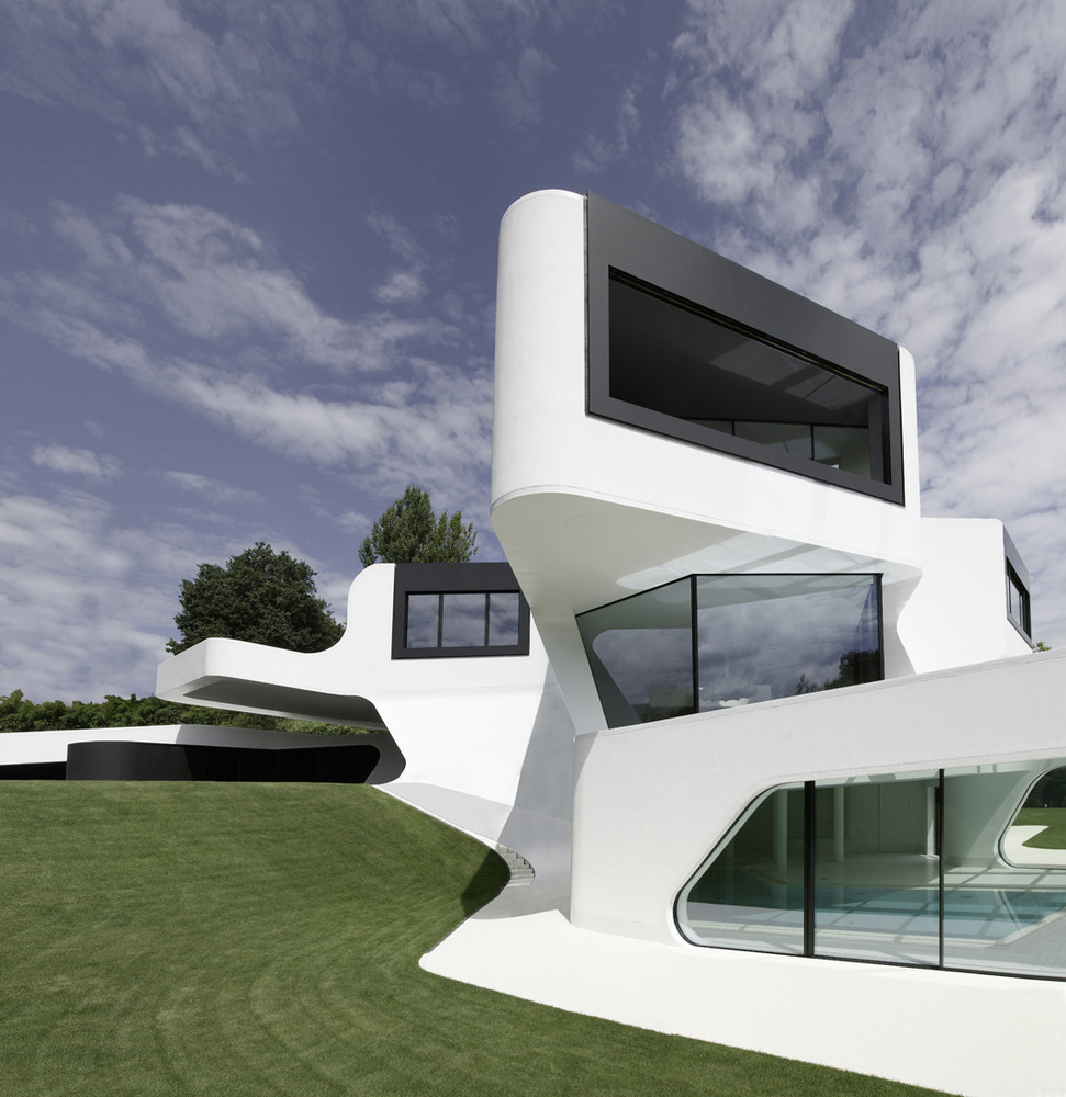 Dupli Casa modern home black and white