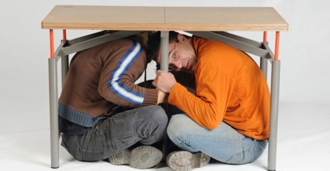 Earthquake-proof desk safety