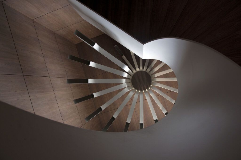 PSLAB Spiral staircase lighting fixture