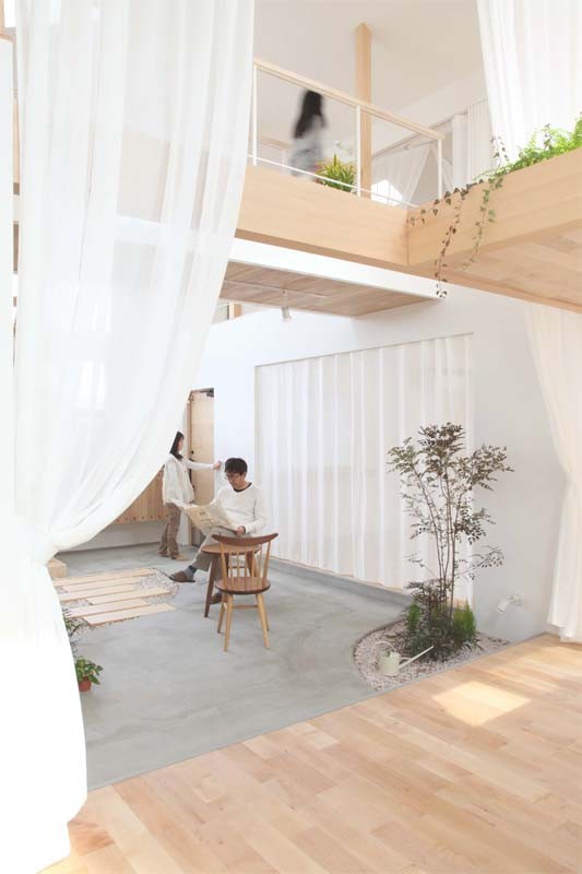 Kofunaki House white curtains