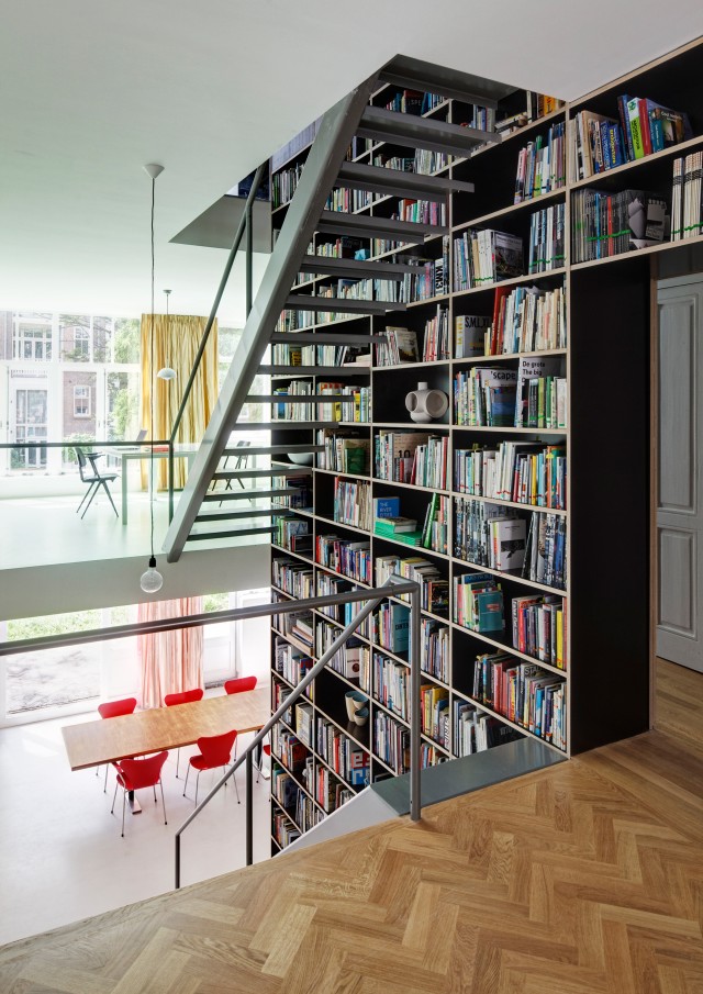 Shift Vertical Loft bookcase