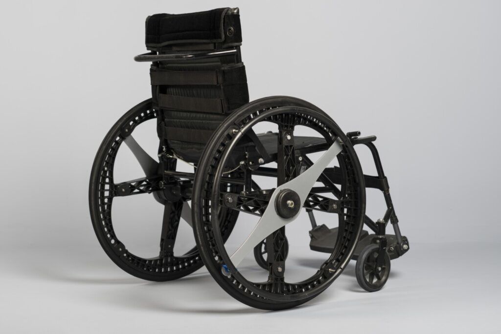 Morph folding wheel for wheelchairs wheelchair