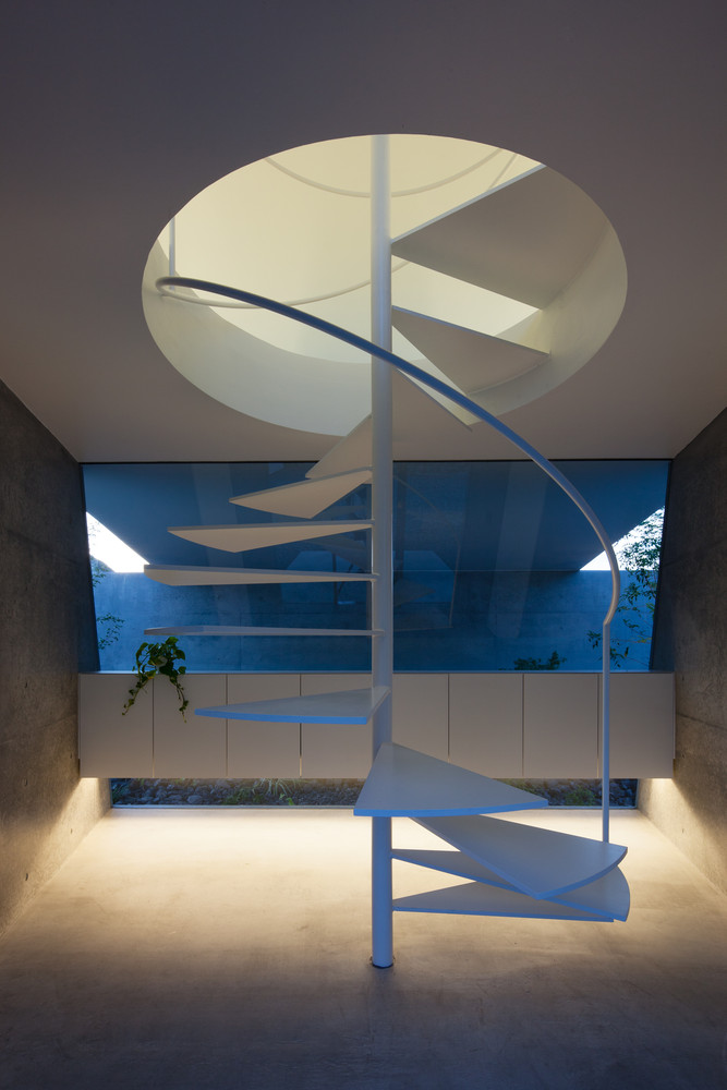 SCOPE house - spiral stairs