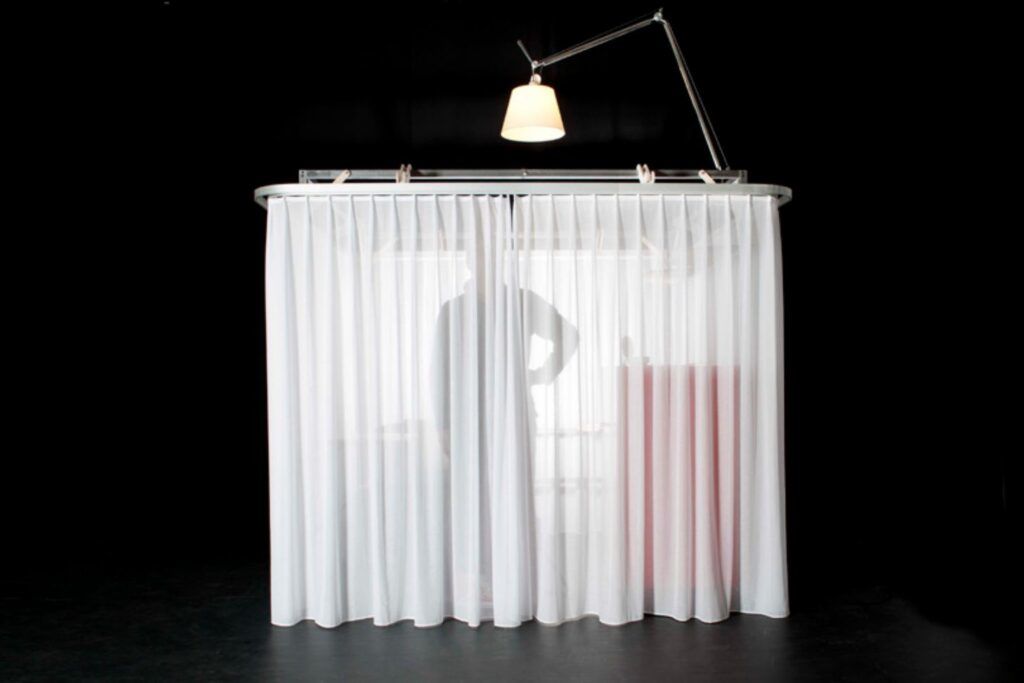 Portable modular hotel room curtain