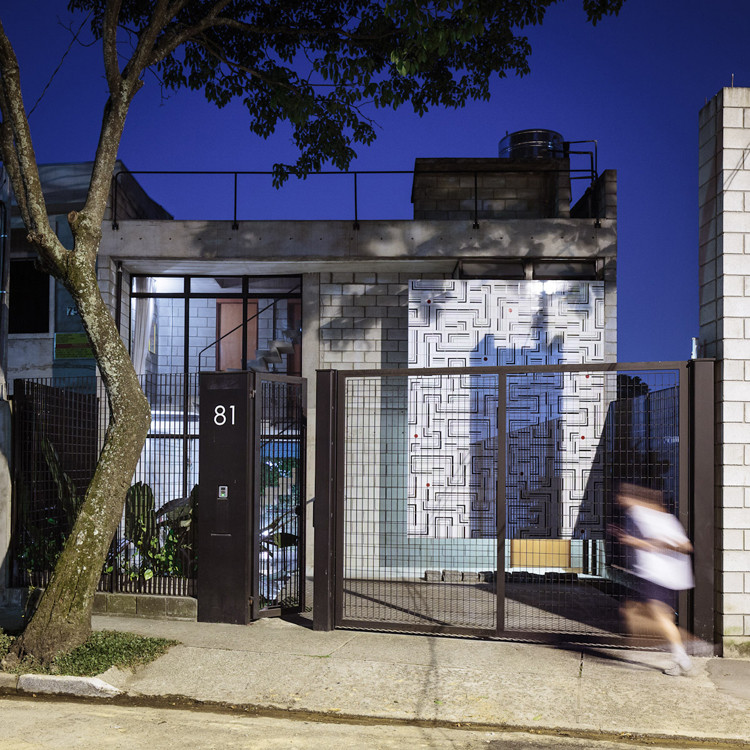 Brazilian home with inside out design facade