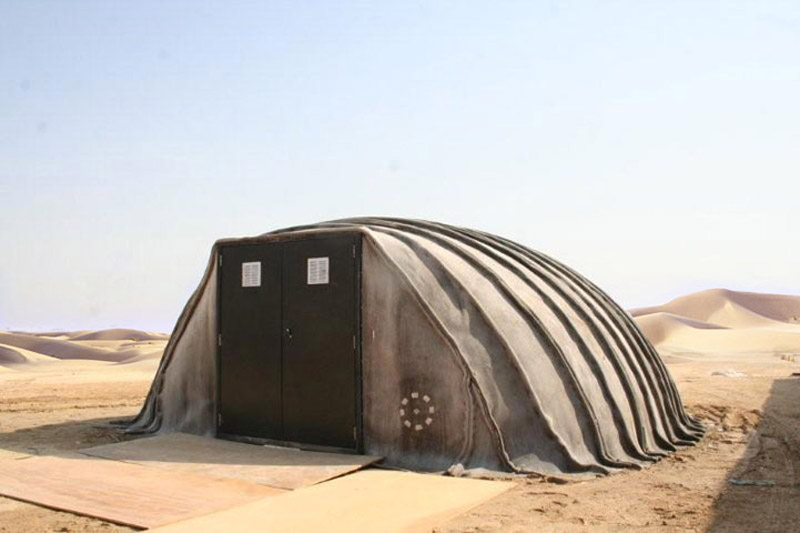 concrete canvas shelter desert