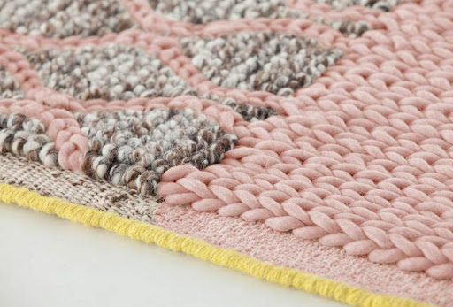 urquiola mangas space textured knitted