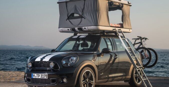 MINI Clubman Camp rooftop tent pop up