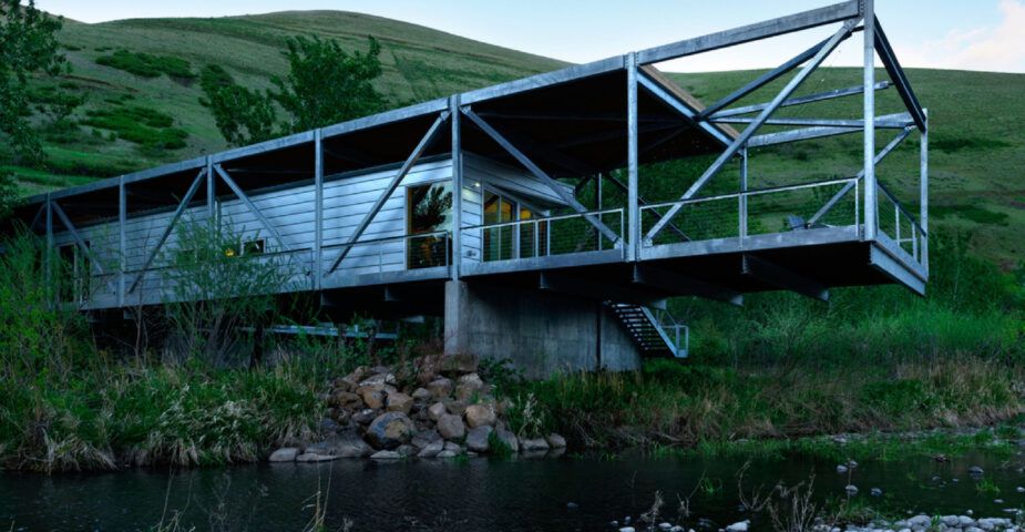 Cantilevered house River Place Paul F Hirzel
